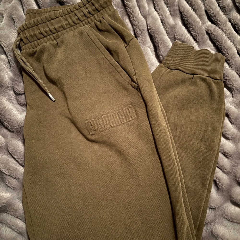 Fleece lined sweatpants